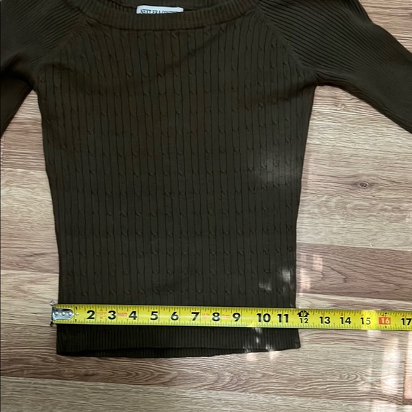 Brown Ribbed Off-Shoulder Top - Picture 5 of 6